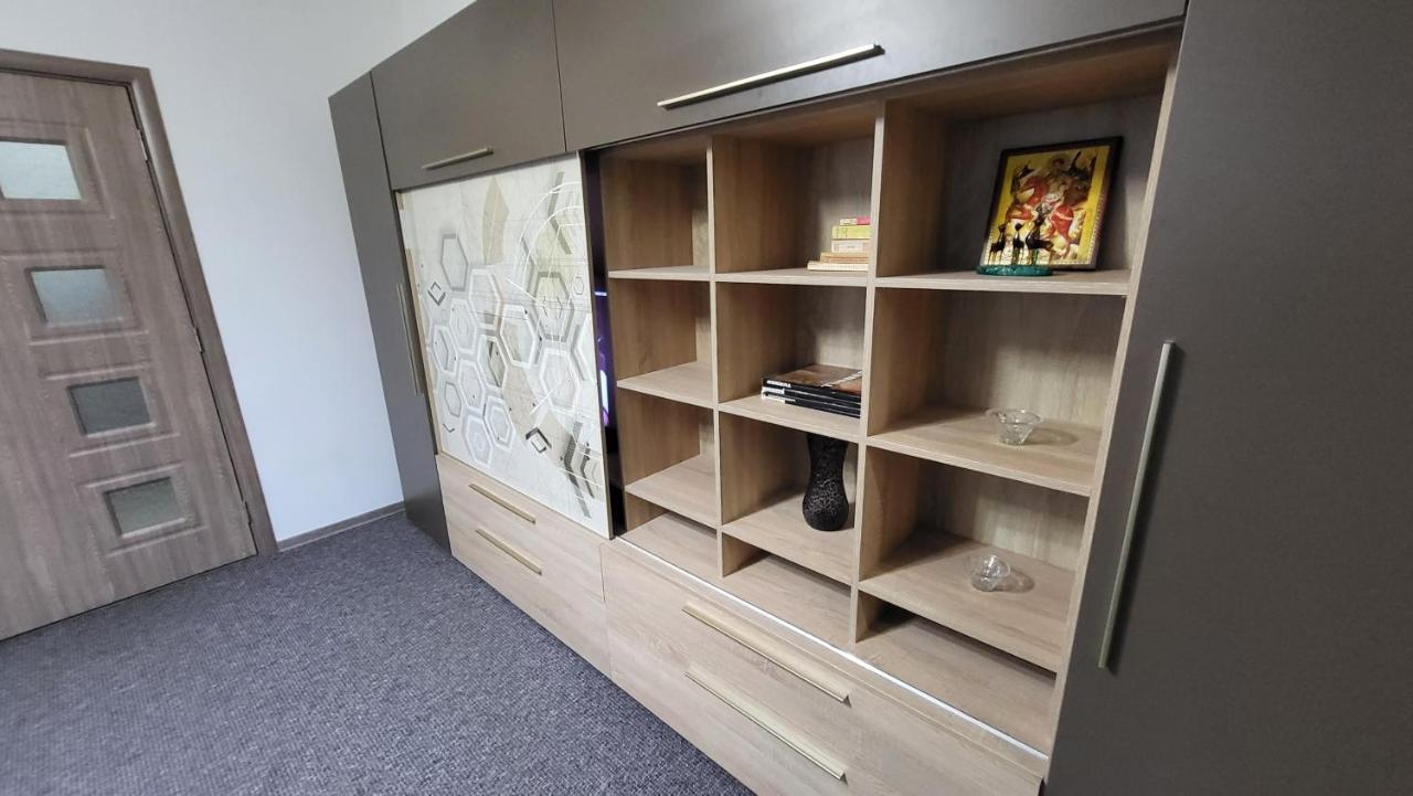 Apartament Navi Onesti Buitenkant foto